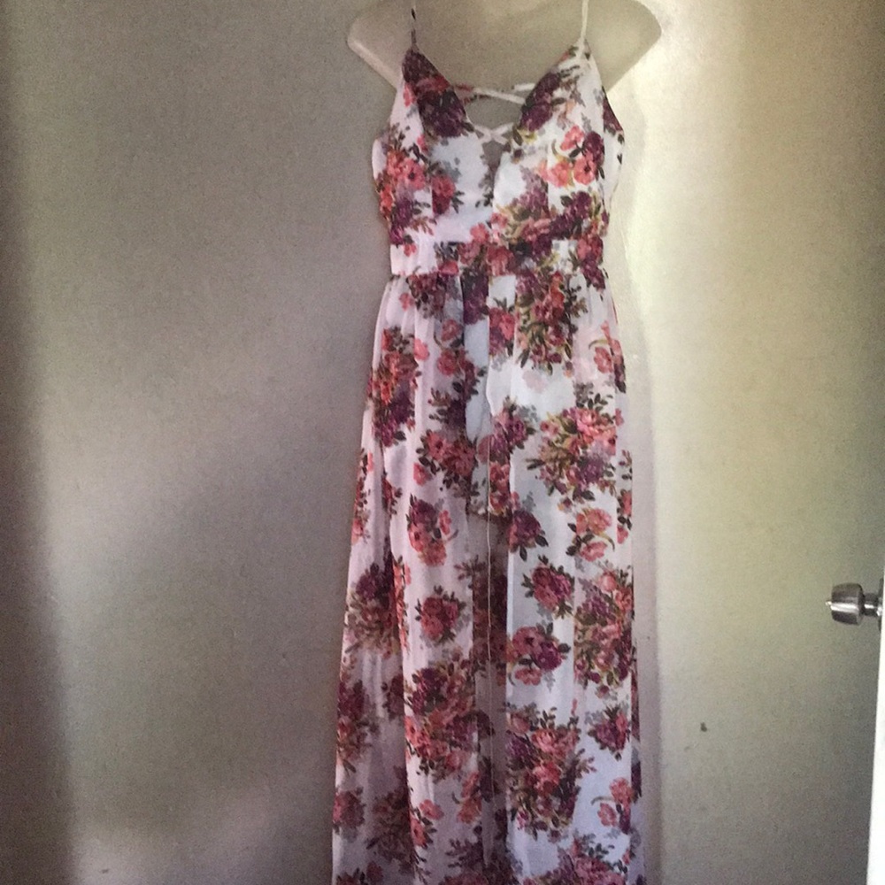 Maxi dress with shorts